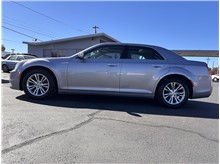 2016 Chrysler 300 300C Sedan 4D Thumbnail 2
