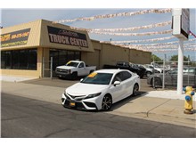 2021 Toyota Camry SE Sedan 4D Thumbnail 2