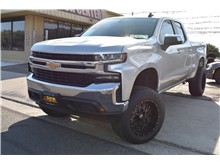 2020 Chevrolet Silverado 1500 Double Cab LT Pickup 4D 6 1/2 ft Thumbnail 3