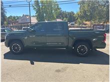 2022 Toyota Tundra CrewMax * 1-Owner Crew Max 4X4! * Thumbnail 5