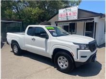 2022 Nissan Frontier King Cab *One Owner, Clean Carfax* Thumbnail 2