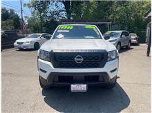 2022 Nissan Frontier King Cab *One Owner, Clean Carfax* Thumbnail 3