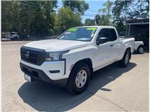 2022 Nissan Frontier King Cab *One Owner, Clean Carfax* Thumbnail 4