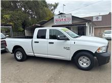 2023 Ram 1500 Classic Quad Cab * Clean Work Truck! * Thumbnail 2