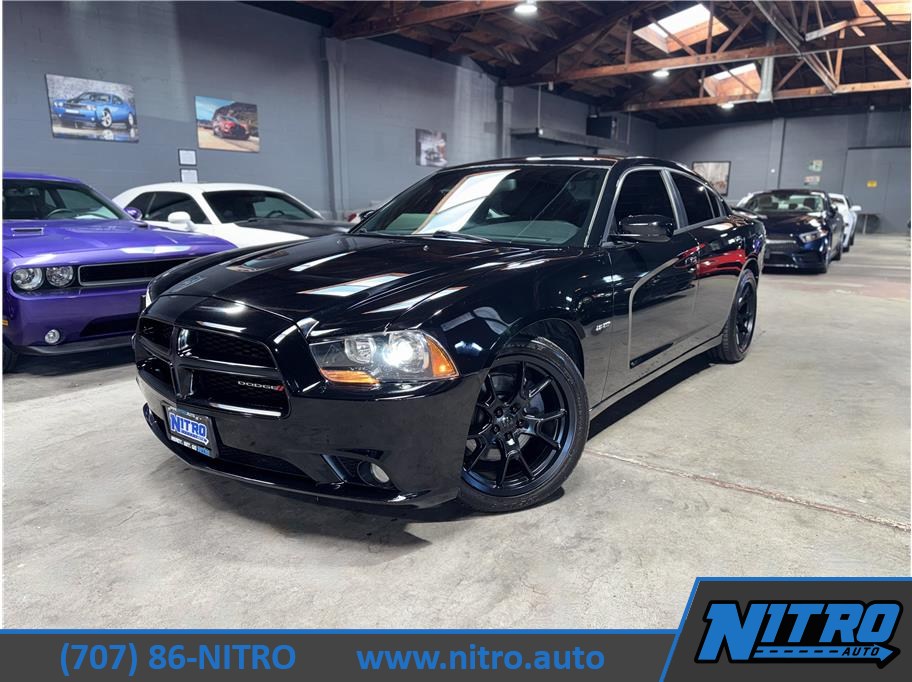 2014 Dodge Charger R/T's photo