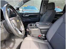 2023 Chevrolet Silverado 1500 Crew Cab LT Pickup 4D 5 3/4 ft Thumbnail 12