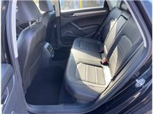 2022 Volkswagen Passat SE Sedan 4D Thumbnail 10