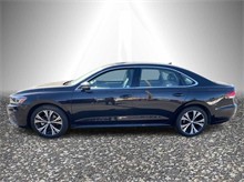 2022 Volkswagen Passat SE Sedan 4D Thumbnail 2