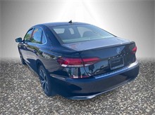 2022 Volkswagen Passat SE Sedan 4D Thumbnail 3