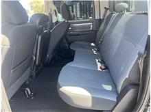 2021 Ram 1500 Classic Crew Cab SLT Pickup 4D 5 1/2 ft Thumbnail 10