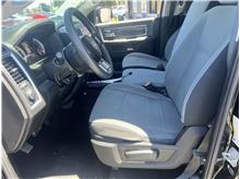 2021 Ram 1500 Classic Crew Cab SLT Pickup 4D 5 1/2 ft Thumbnail 9