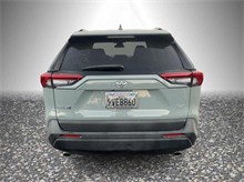 2020 Toyota RAV4 XLE Sport Utility 4D Thumbnail 4