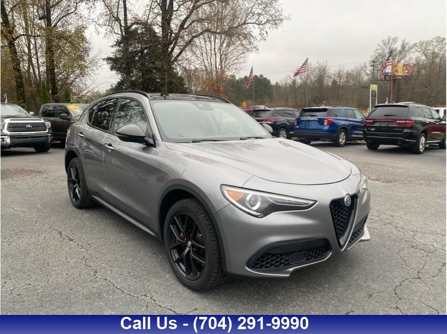 2020 Alfa Romeo Stelvio Base's photo
