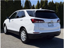 2024 Chevrolet Equinox LS Sport Utility 4D Thumbnail 5