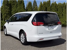 2023 Chrysler Voyager LX Van 4D Thumbnail 5