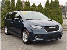 2023 Chrysler Pacifica Touring L Van 4D Thumbnail 1
