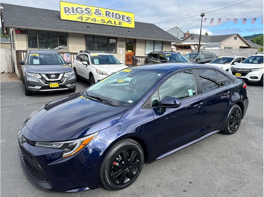 2020 Toyota Corolla Awesome MPG CLEAN CARFAX Low MILES & fun to drive!
