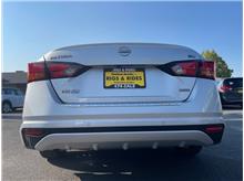 2023 Nissan Altima 1 OWNER! Low Miles! 30+ plus MPG AWD Clean CarFax! Thumbnail 6