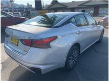 2023 Nissan Altima 1 OWNER! Low Miles! 30+ plus MPG AWD Clean CarFax! Thumbnail 7