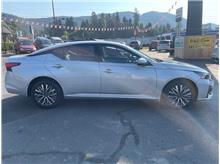 2023 Nissan Altima 1 OWNER! Low Miles! 30+ plus MPG AWD Clean CarFax! Thumbnail 8