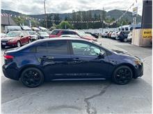 2020 Toyota Corolla Awesome MPG CLEAN CARFAX Low MILES & fun to drive! Thumbnail 11