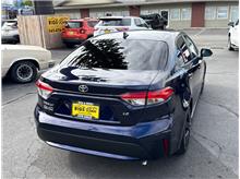 2020 Toyota Corolla Awesome MPG CLEAN CARFAX Low MILES & fun to drive! Thumbnail 8