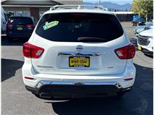 2020 Nissan Pathfinder 3rd Row Seating for 7 AWD Great MPG! Clean Carfax! Thumbnail 10