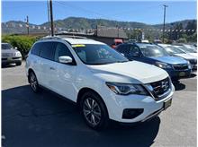 2020 Nissan Pathfinder 3rd Row Seating for 7 AWD Great MPG! Clean Carfax! Thumbnail 11