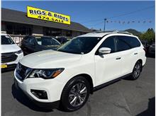 2020 Nissan Pathfinder 3rd Row Seating for 7 AWD Great MPG! Clean Carfax! Thumbnail 2