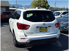 2020 Nissan Pathfinder 3rd Row Seating for 7 AWD Great MPG! Clean Carfax! Thumbnail 5