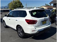 2020 Nissan Pathfinder 3rd Row Seating for 7 AWD Great MPG! Clean Carfax! Thumbnail 6