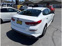 2019 Kia Optima Low Miles! AMAZING MPG!  CLEAN CARFAX! ZOOM ZOOM! Thumbnail 6