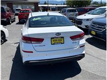 2019 Kia Optima Low Miles! AMAZING MPG!  CLEAN CARFAX! ZOOM ZOOM! Thumbnail 8