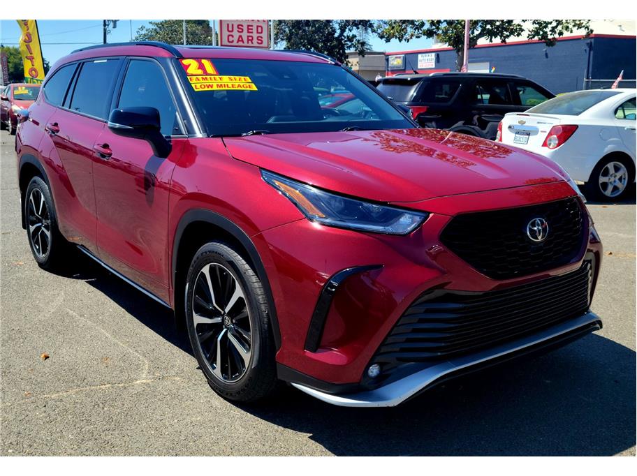 2021 Toyota Highlander from Atwater Auto World