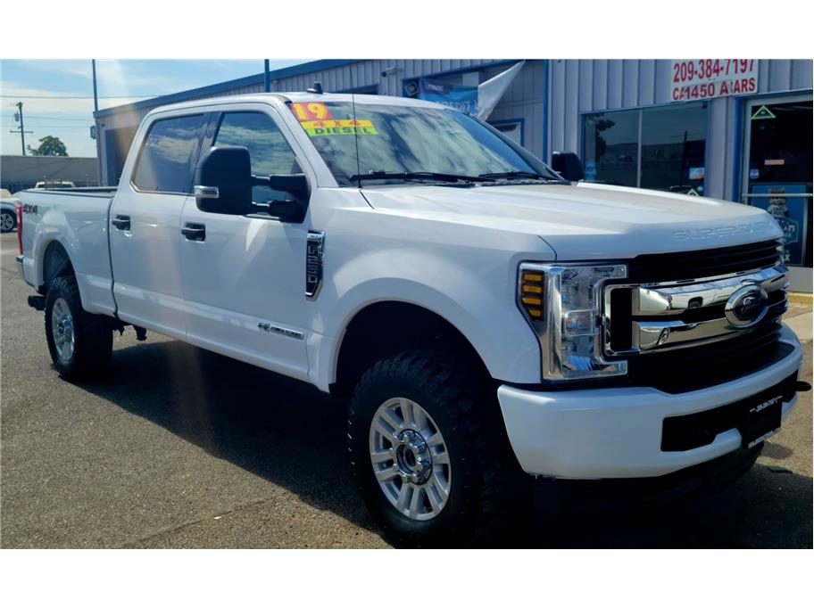 2019 Ford F250 Super Duty Crew Cab from Atwater Auto World