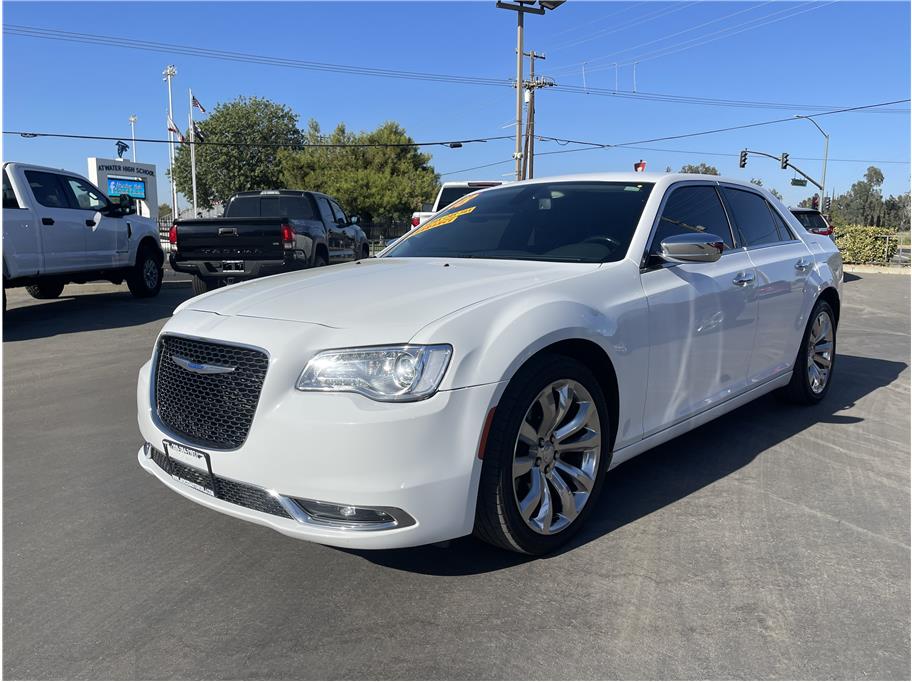 2018 Chrysler 300 from Atwater Auto World