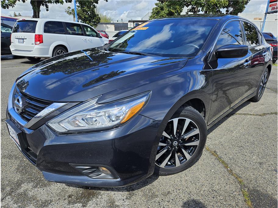 2018 Nissan Altima from Merced Auto World