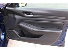 Vehicle Thumb #21
