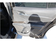 Vehicle Thumb #18