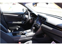 Vehicle Thumb #22