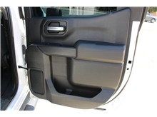 Vehicle Thumb #19