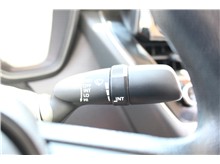Vehicle Thumb #28