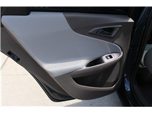 Vehicle Thumb #16