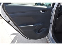 Vehicle Thumb #16