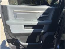 Vehicle Thumb #19