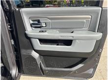 Vehicle Thumb #22