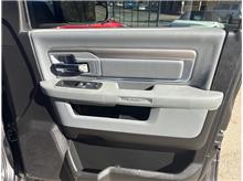 Vehicle Thumb #26