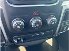 Vehicle Thumb #36