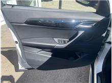 Vehicle Thumb #14