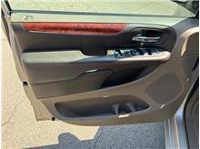 Vehicle Thumb #14